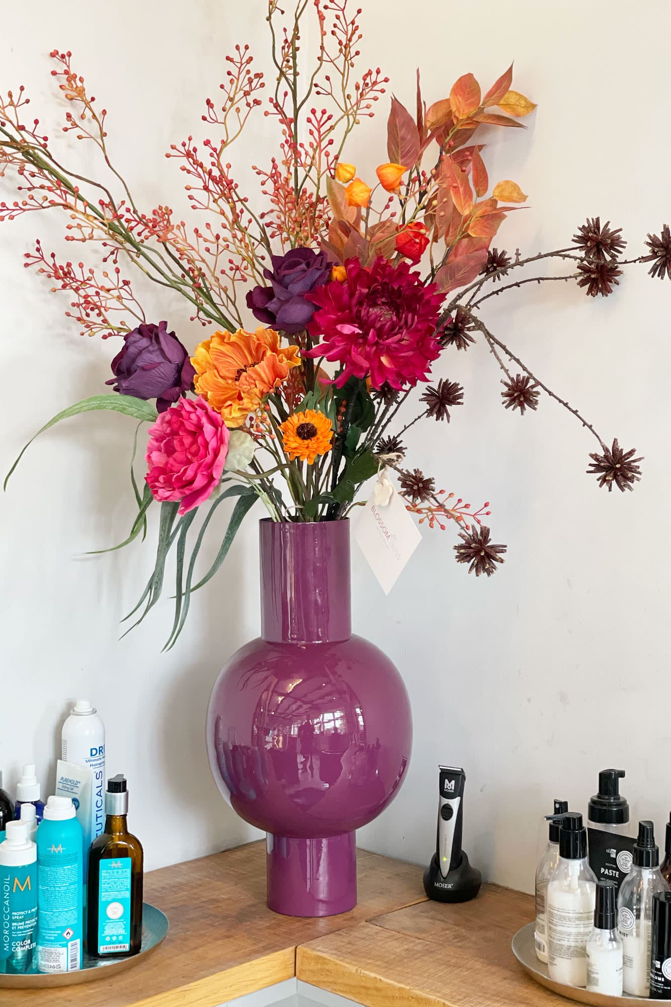 Bloemstyling bij bedrijven met zijden bloemen