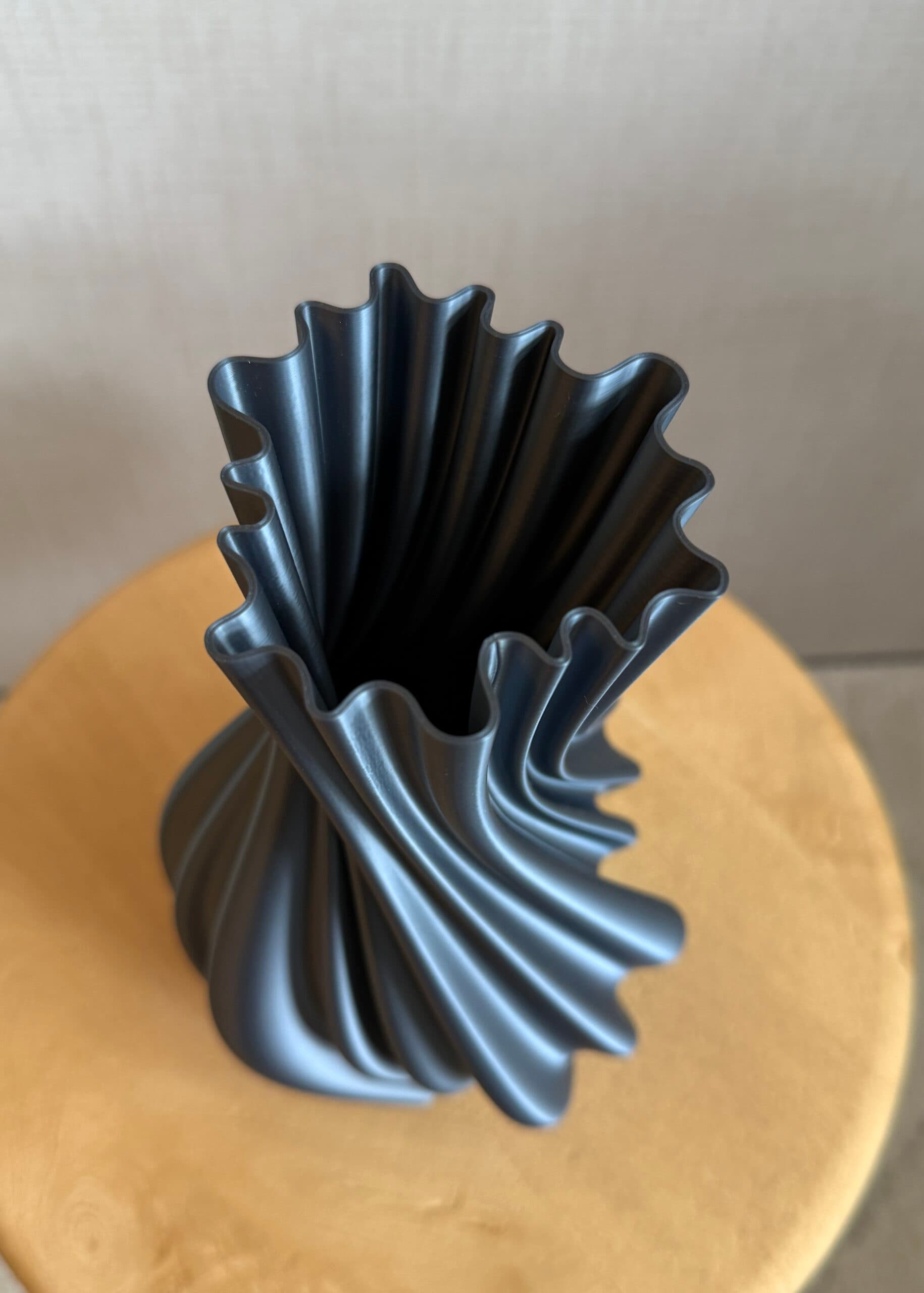 3D geprinte unieke vaas, kleur donkerpaars blauw 27cm 2