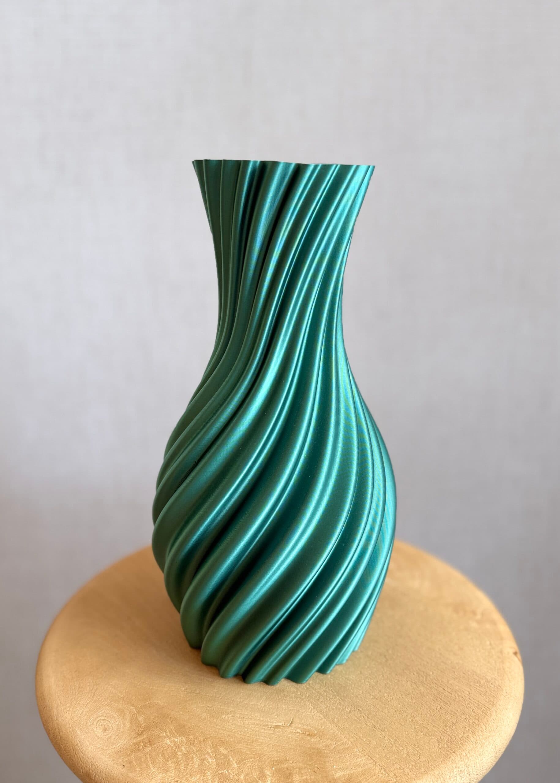 3D geprinte unieke vaas, glossy green  33cm