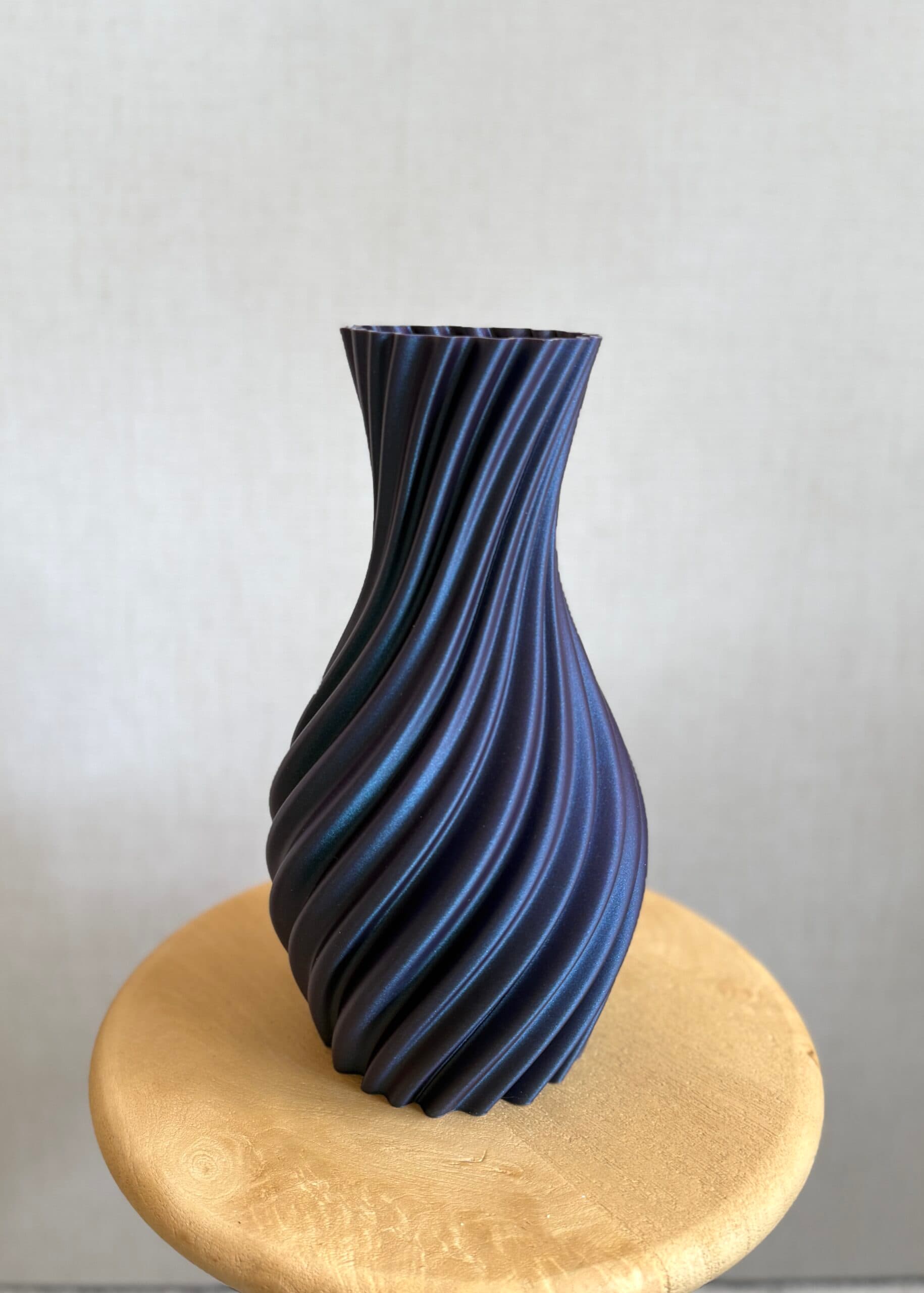 3D geprinte unieke vaas, donkerpaars blauw  33cm 3