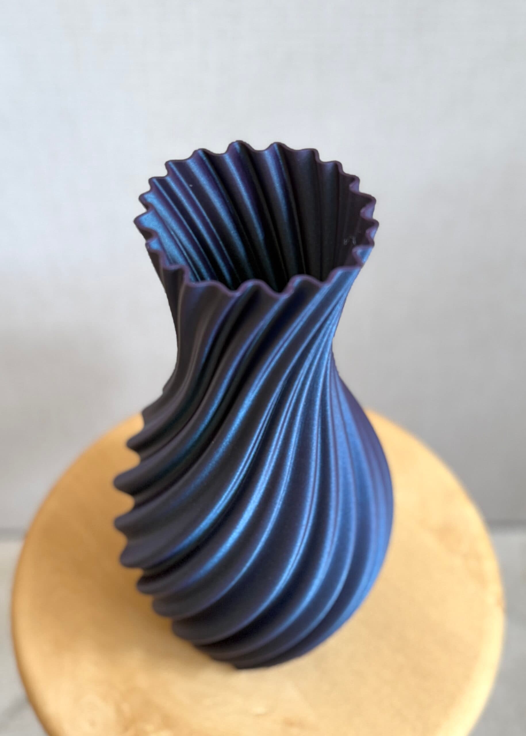 3D geprinte unieke vaas, donkerpaars blauw  33cm 2