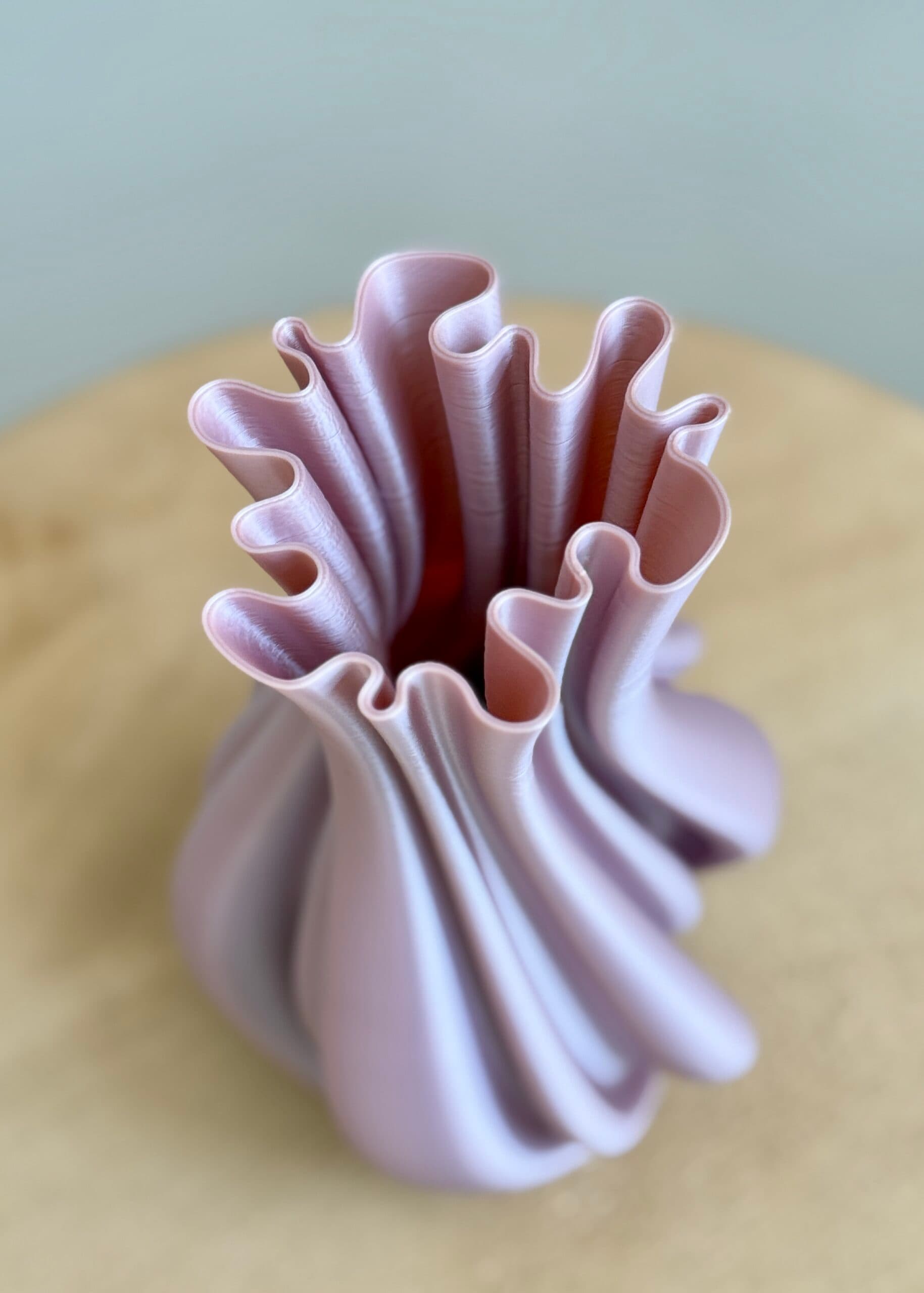 3D geprint vaasje kleur Silk Rose Gold 18cm 4