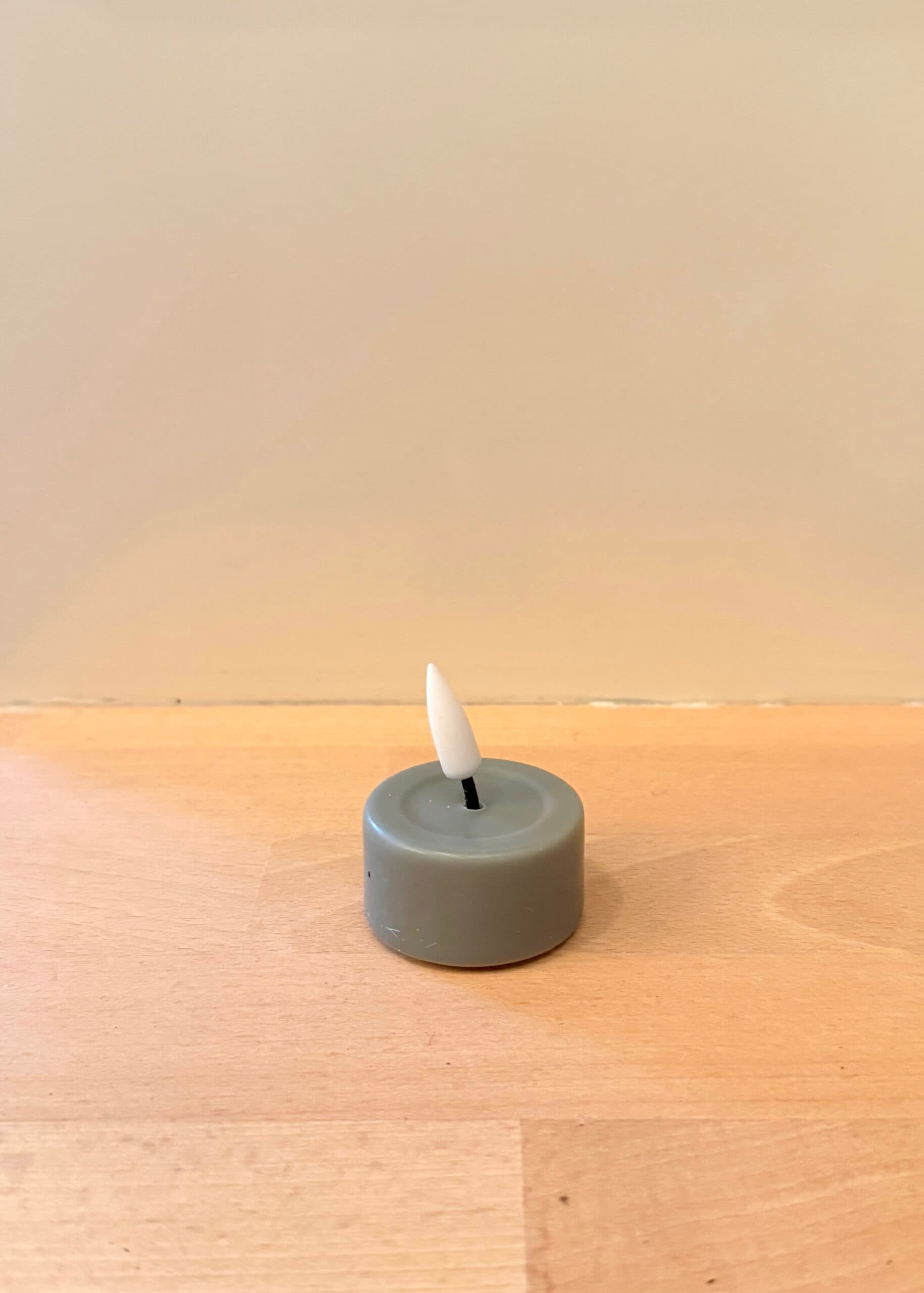 2x LED waxinelichtjes oud salvie green, klein